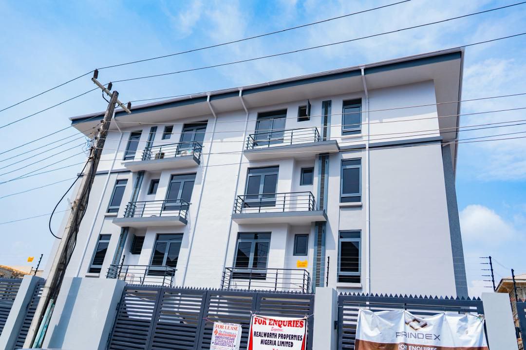 Apple Place Osapa - 1 bedroom Apartment - Property Image